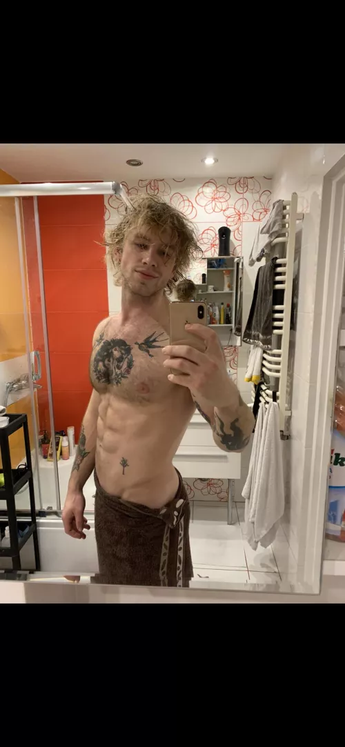 Moments before that towel dropped