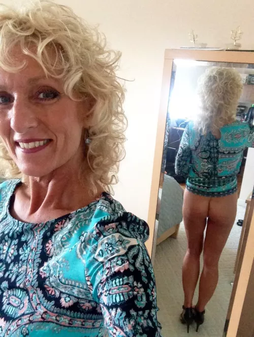 she knows how to take a pic..