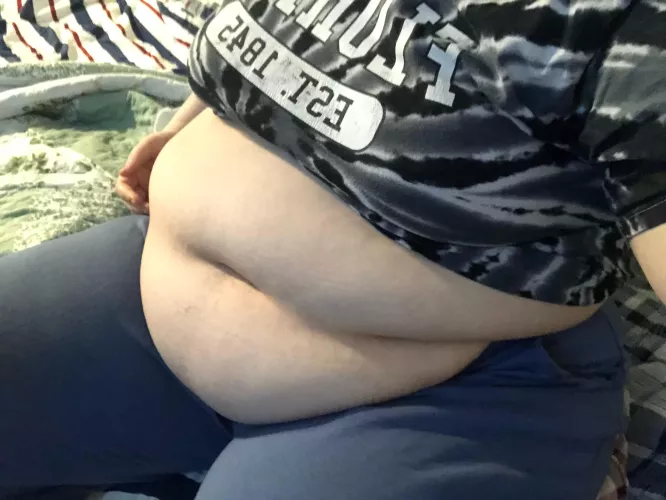 Should I get Wendy’s or Taco Bell? I’m starving hehe 👅