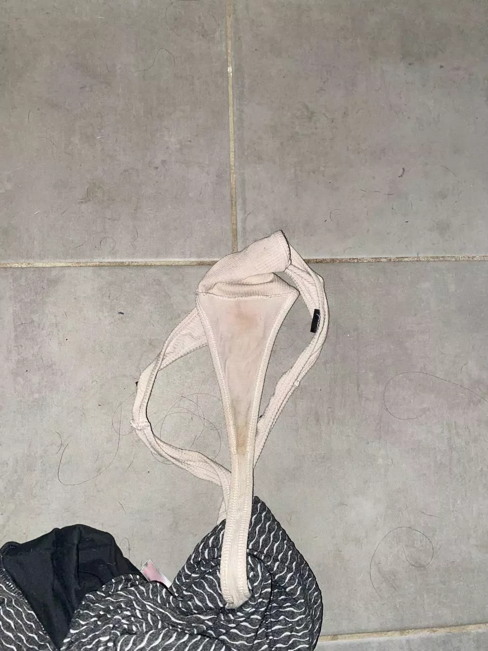 Sis just got home she put these around my face