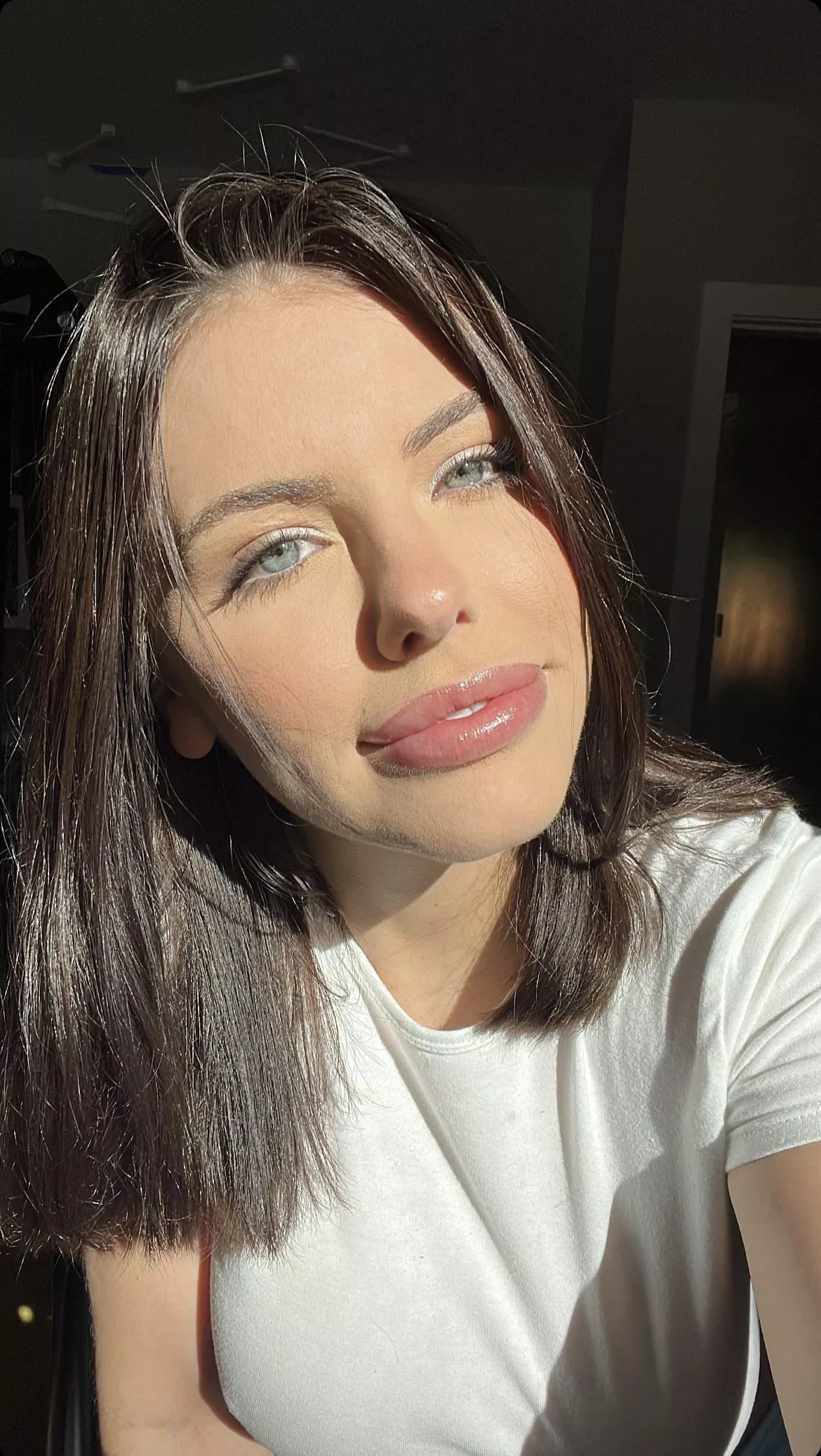 Such a gorgeous woman