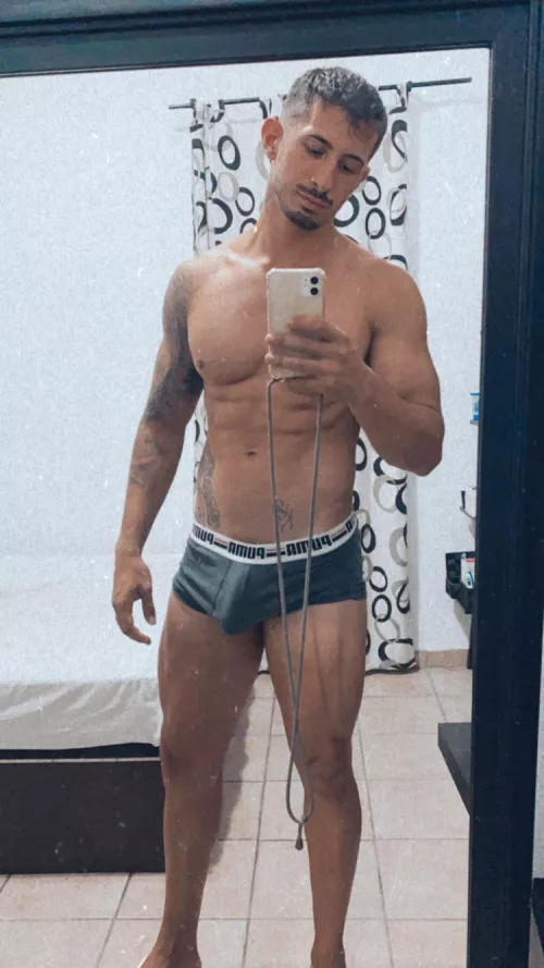 Suck me through the cloth