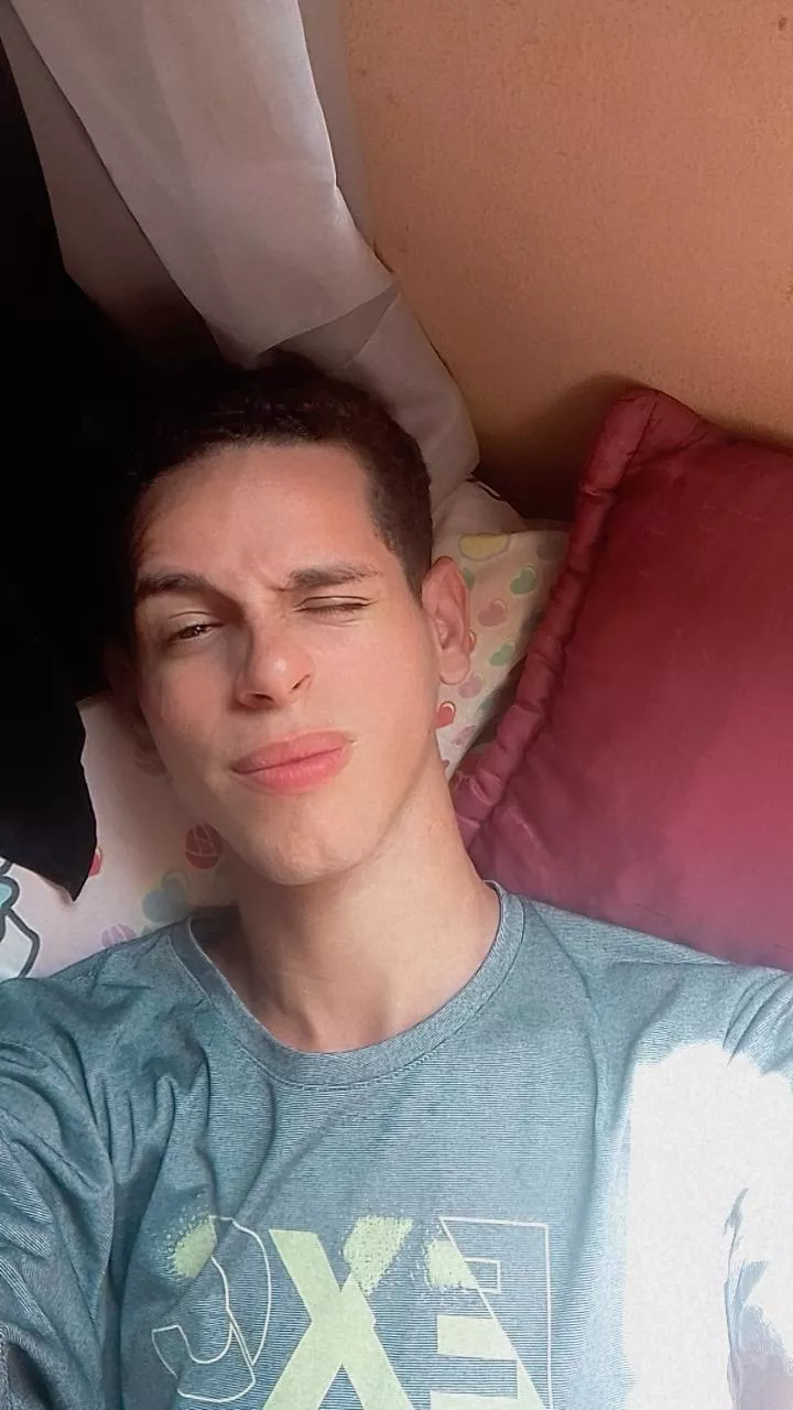 Sunny day but I'm not in the mood for anything! Someone to talk?