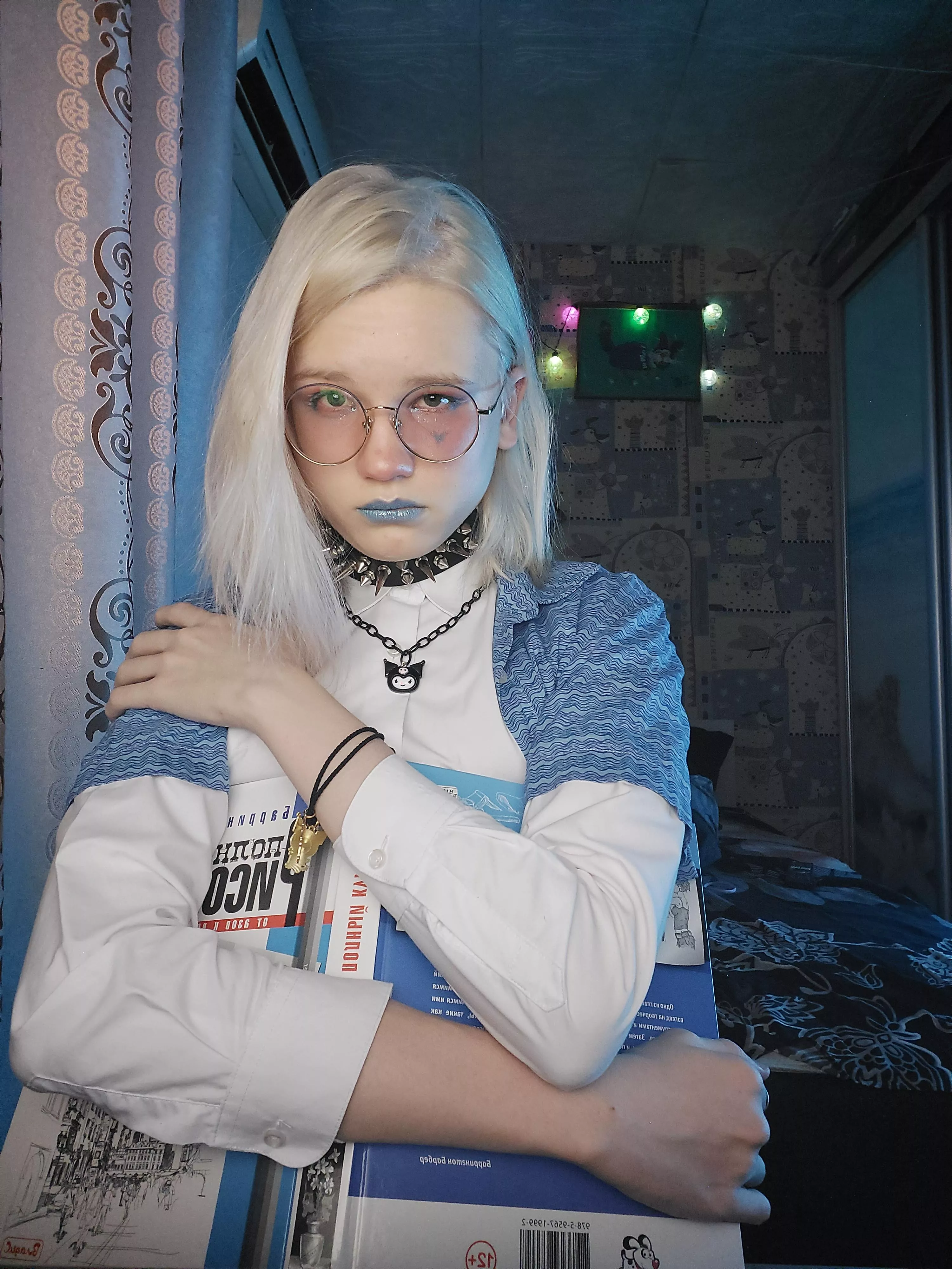 the book just matched the colors 👉🏻👈🏻✨