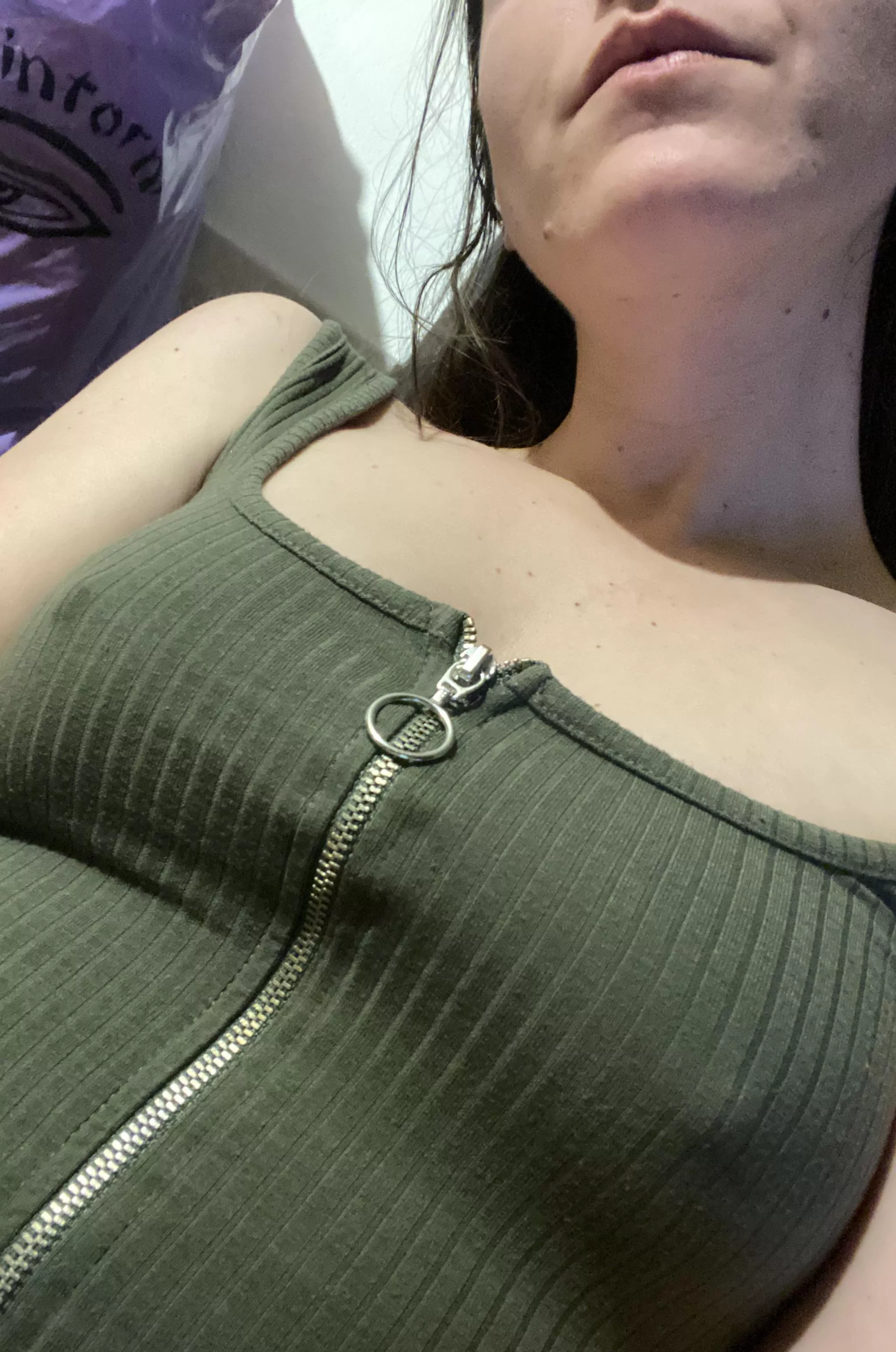 The zip works if you were wondering