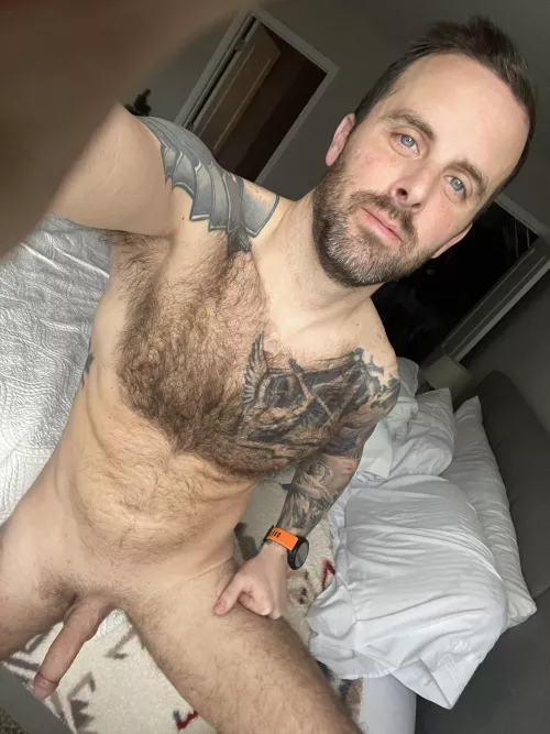 This weather makes me want to stay in bed and fuck all day