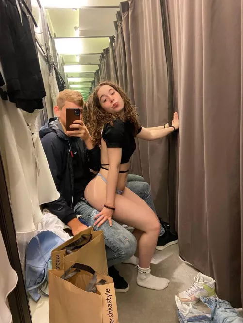 Trading my 20gf for fit teen and milfs dm full nude sample for a reply on tele : marcus7579