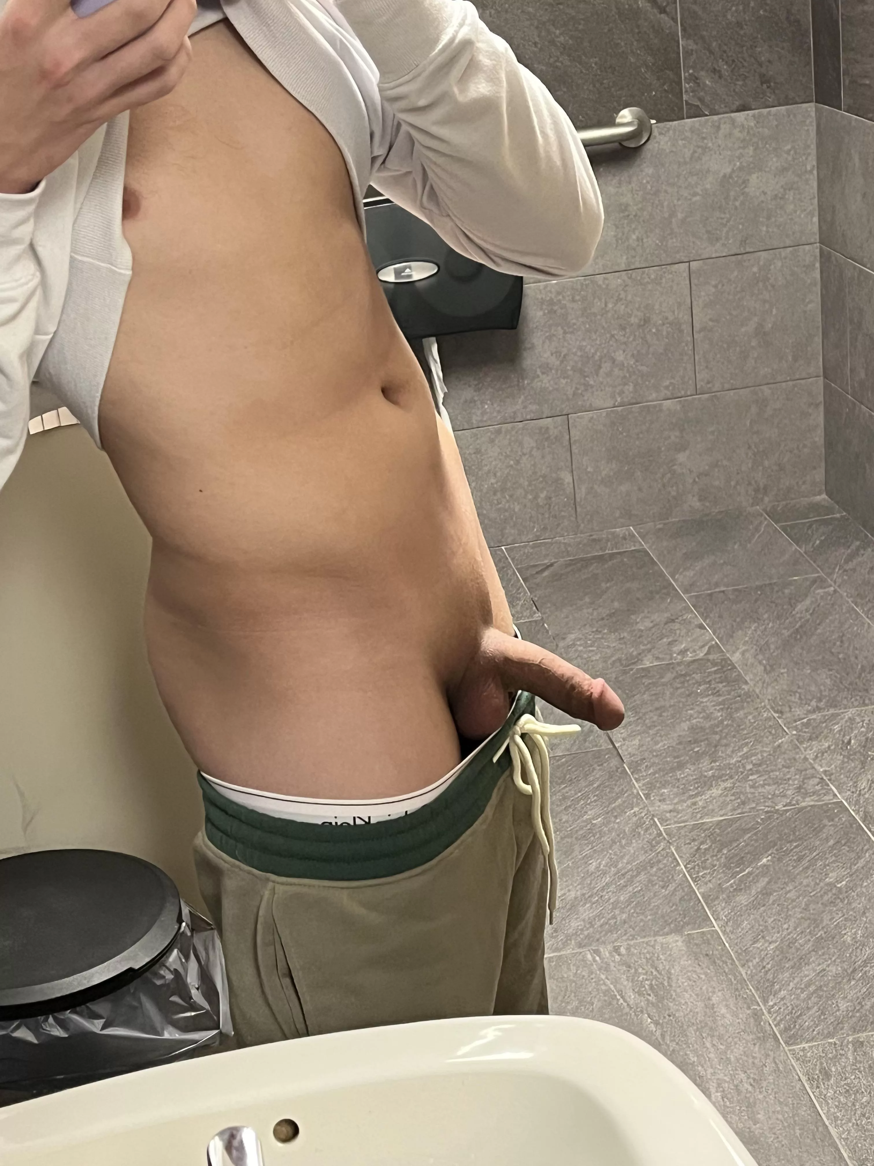 Twinkish Boy lookin for you