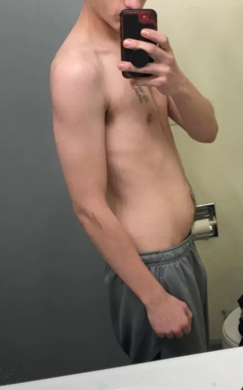 19m vers top looking for someone to talk dirty with 😋 @bigpaps19