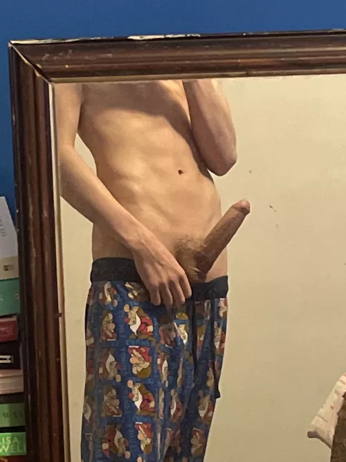 About to go to bed. Wyd? 🙈