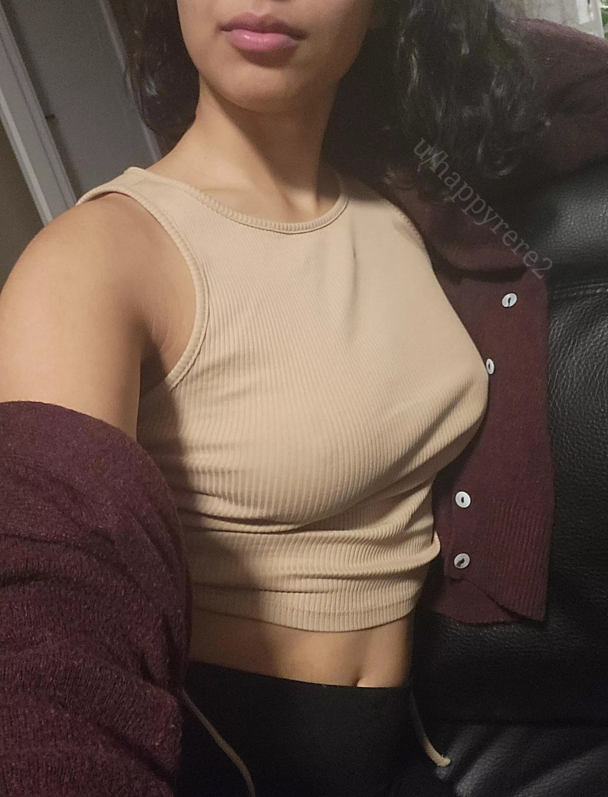 Always happy to be braless ☺️ [F]