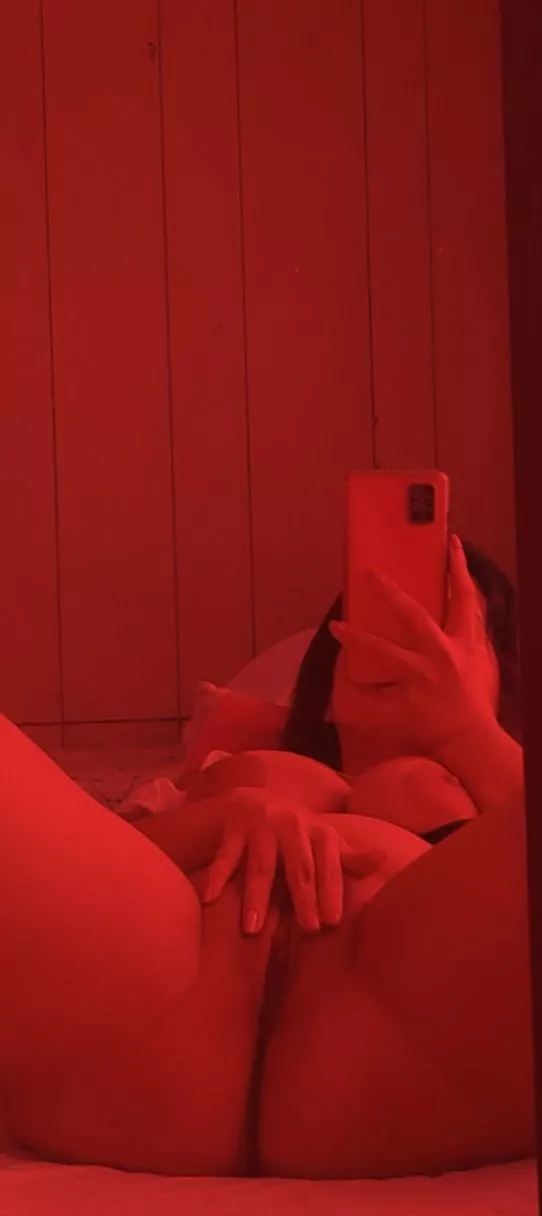 another day, another mirror sel[f]ie