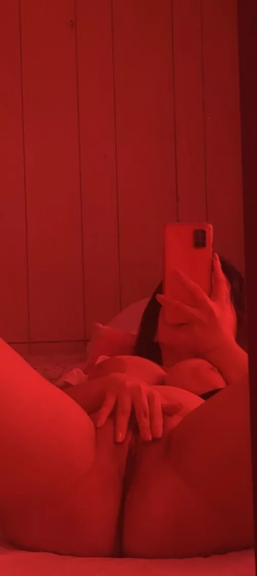 another day, another mirror sel[f]ie