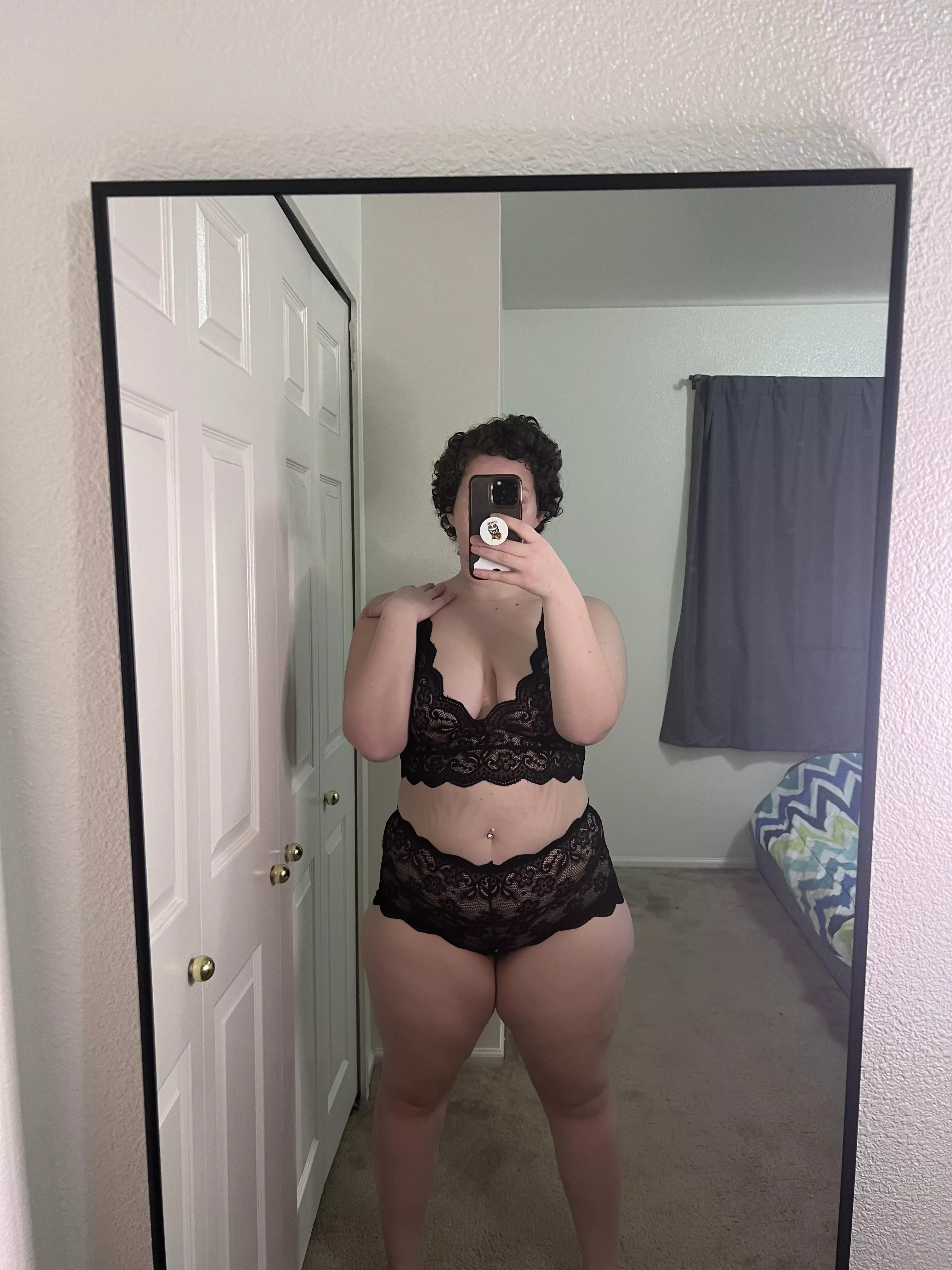 As much as I love this set, I would love for you to cum take this off of me 😏