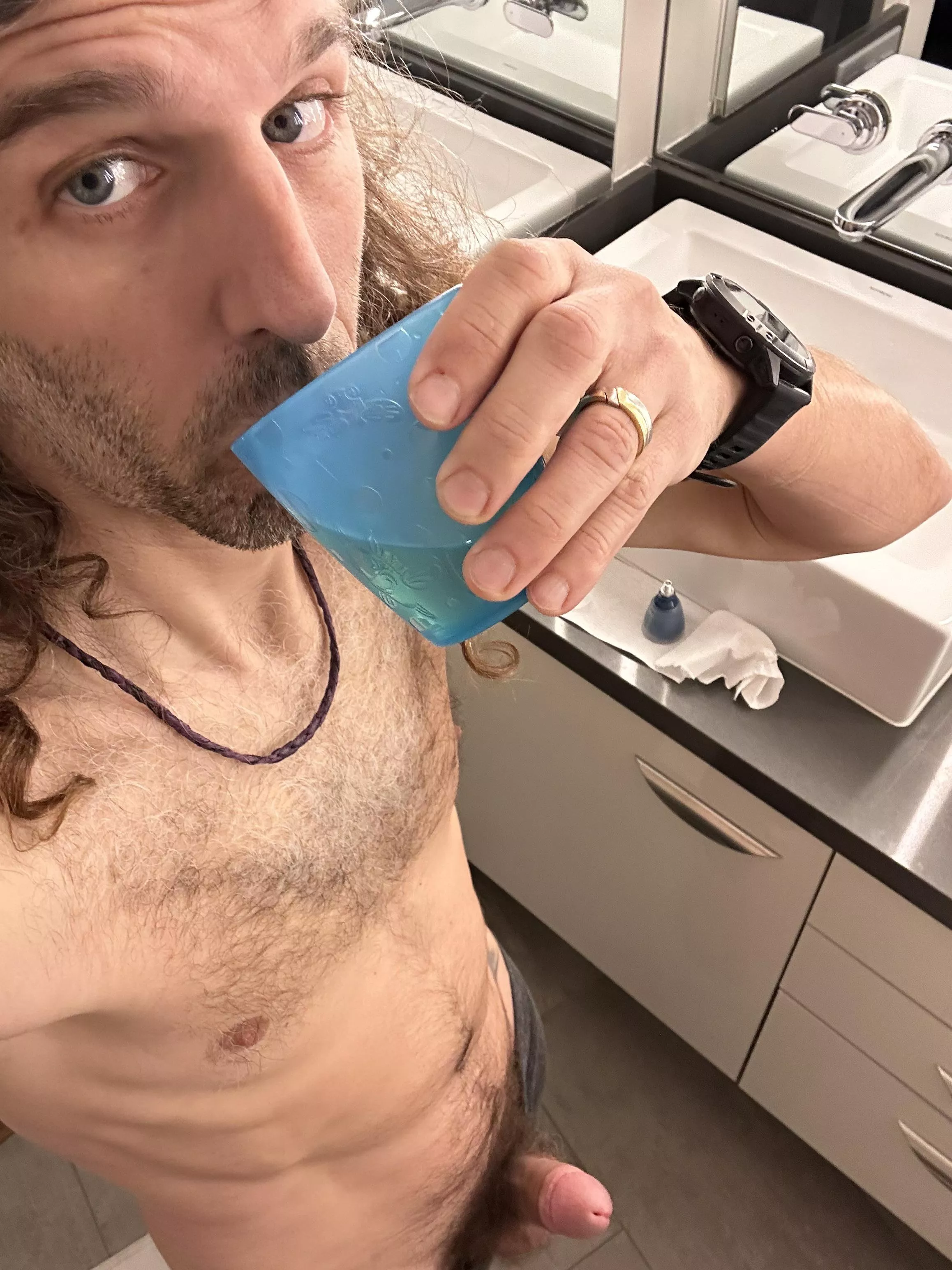 Bottoms on drinking my own piss! (I’m super horny)