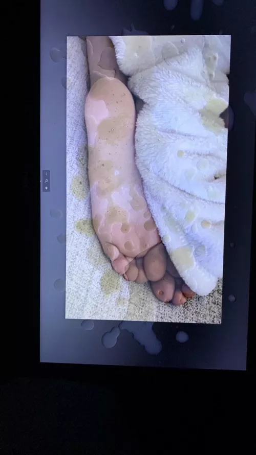 Cum tributing whoever sends me a DM. Any accepted.