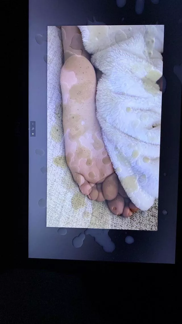 Cum tributing whoever sends me a DM. Any accepted.