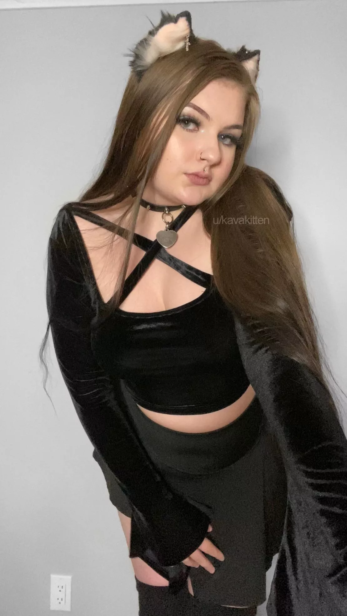 daytime kitten girl fit