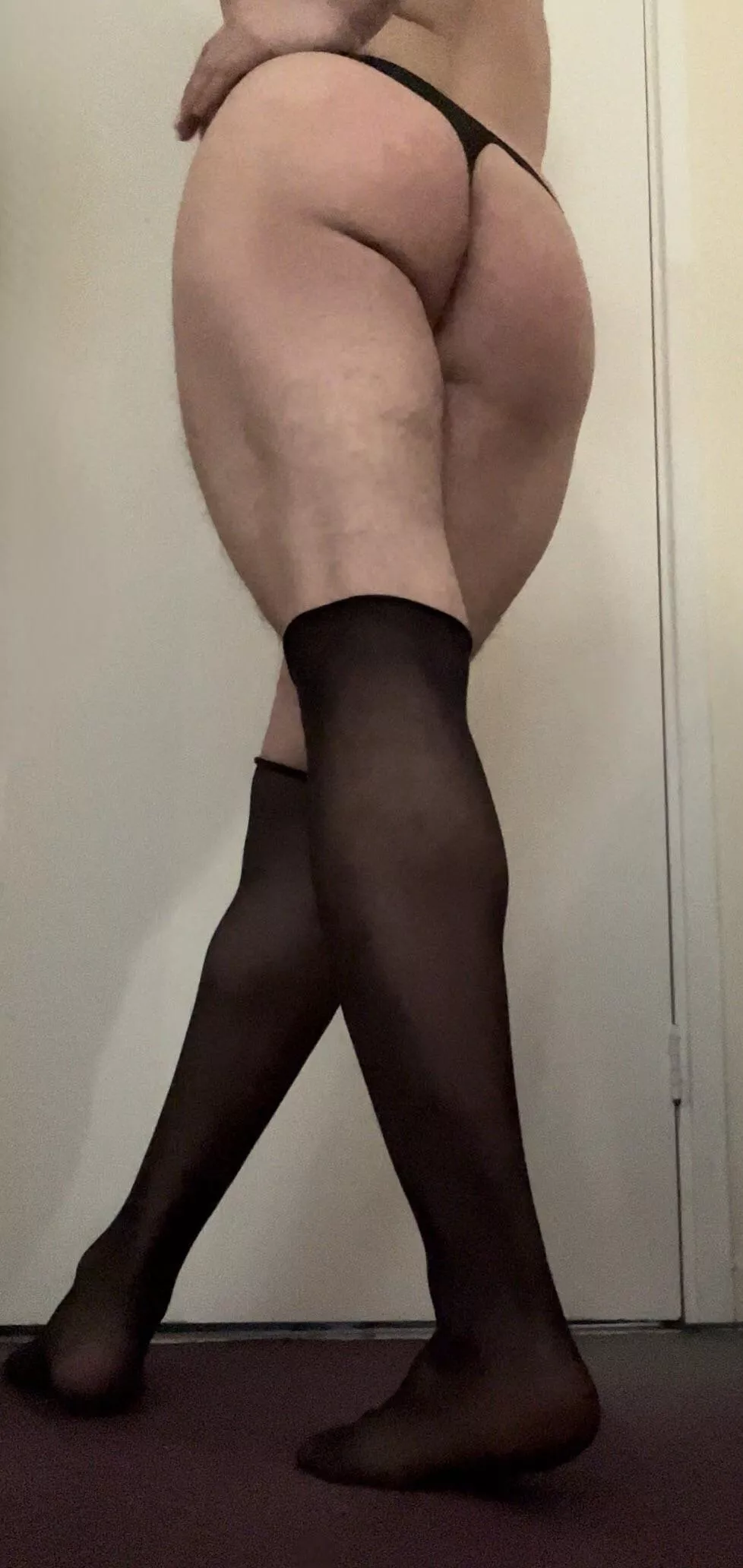 Does anyone like black panties with black nylons ?