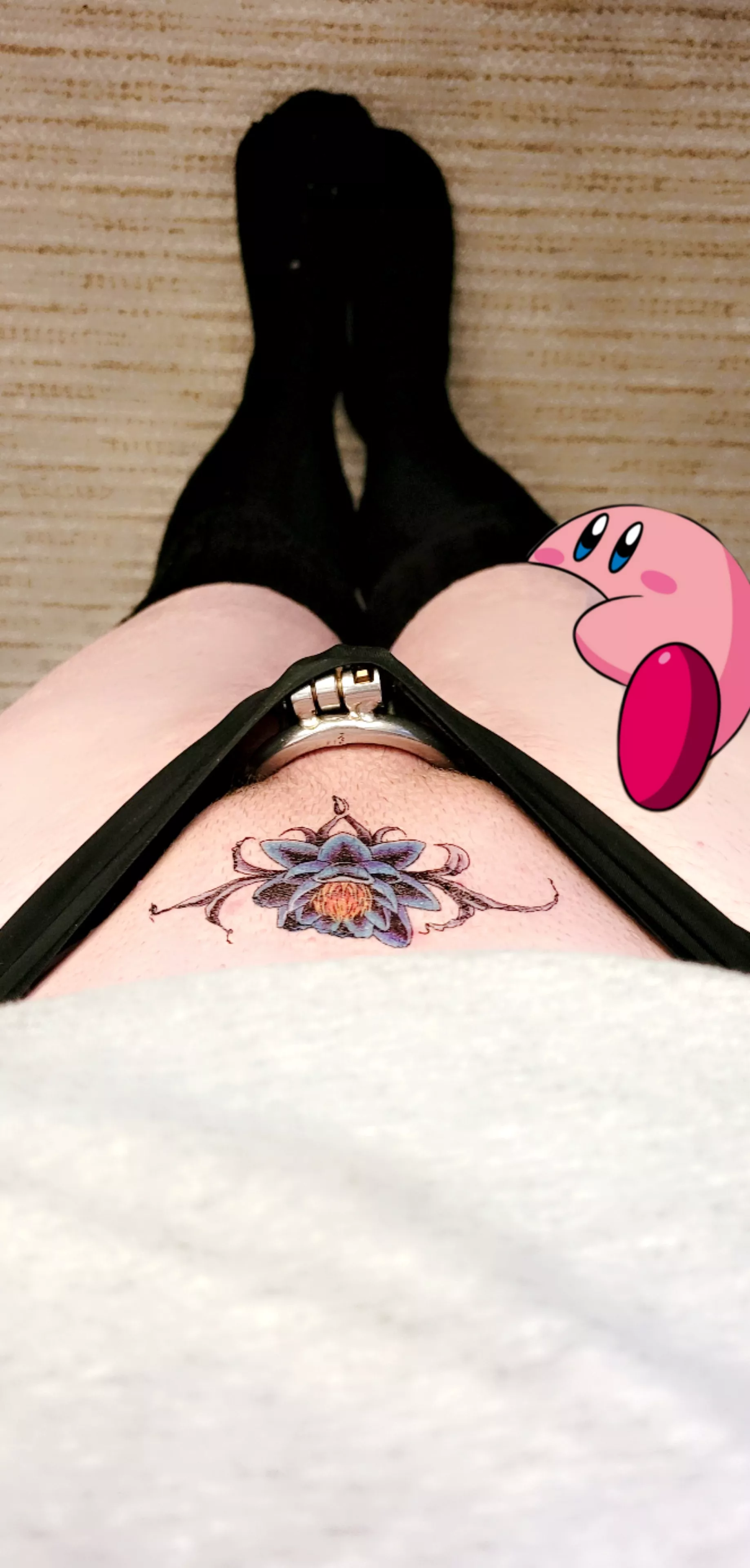 Even kirby wants a bite🍑
