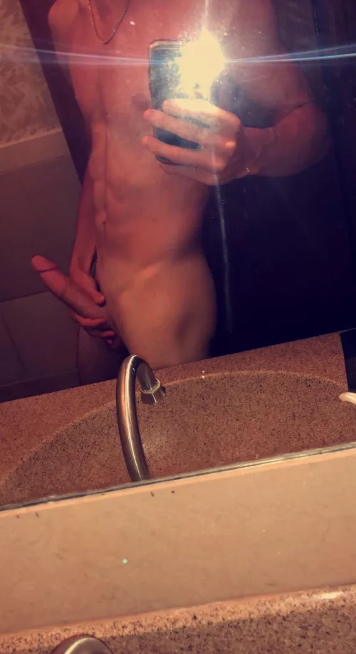 First time posting my nudes online… so exciting. Suggestions welcome 😝