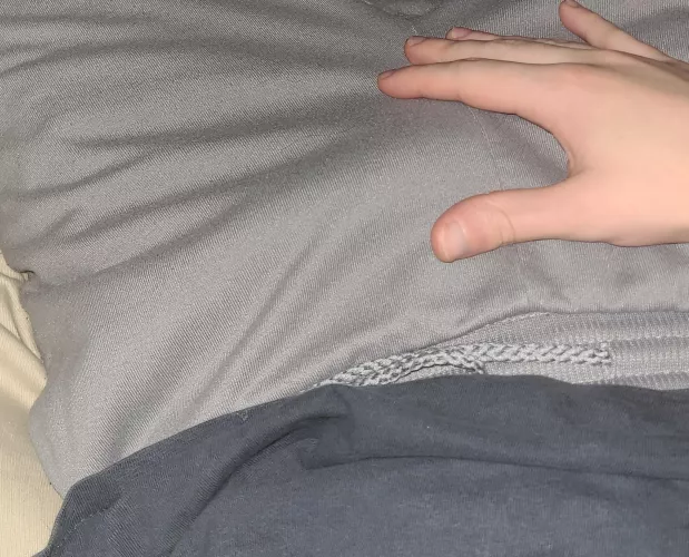 grey sweaties doing their thing