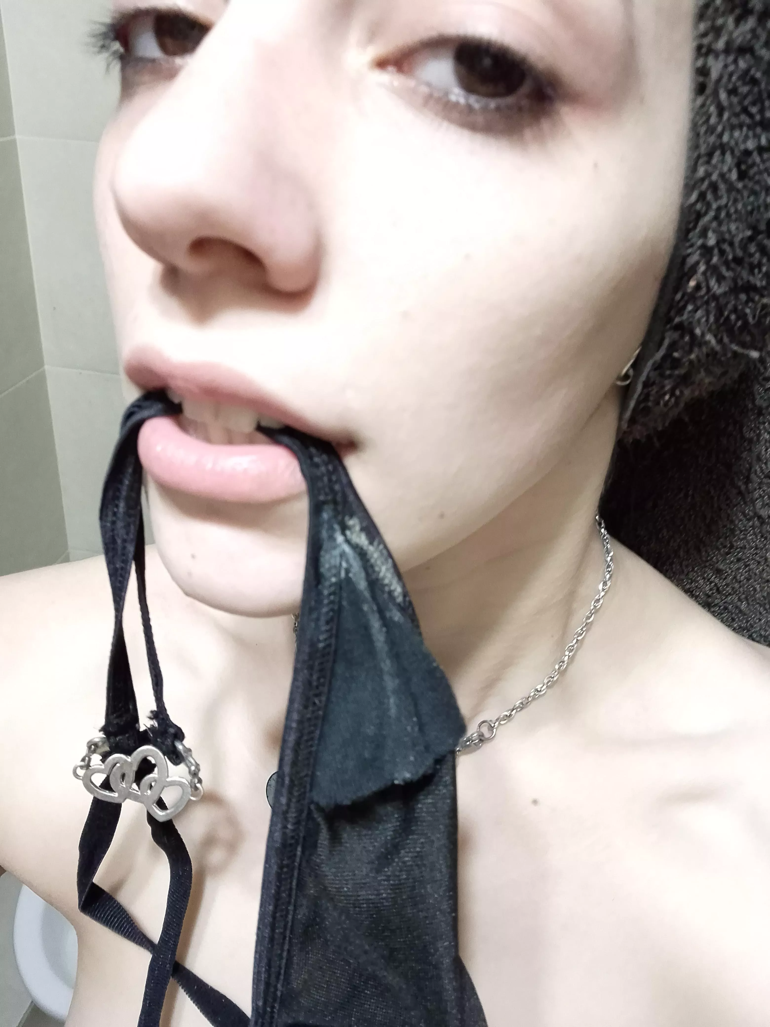 I feel I am sinning ⛓️💕