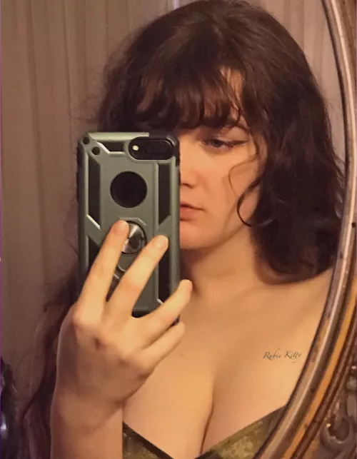 I hope you like the selfie💕 F19