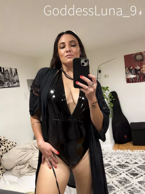 I look so hot in this. ❤️