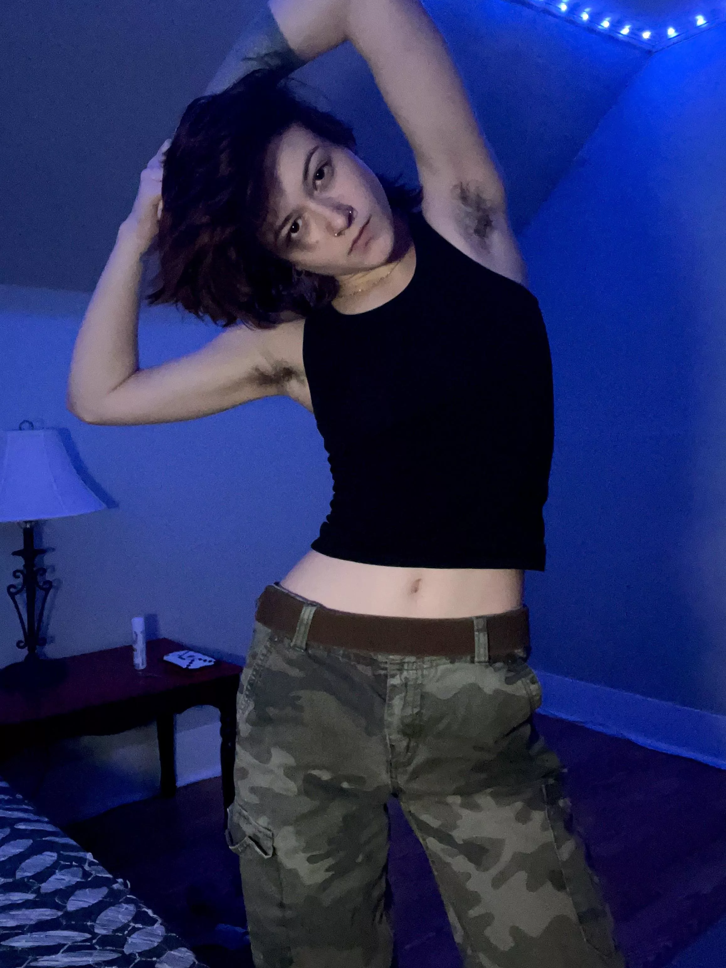 I love my armpits sweaters😂🖤