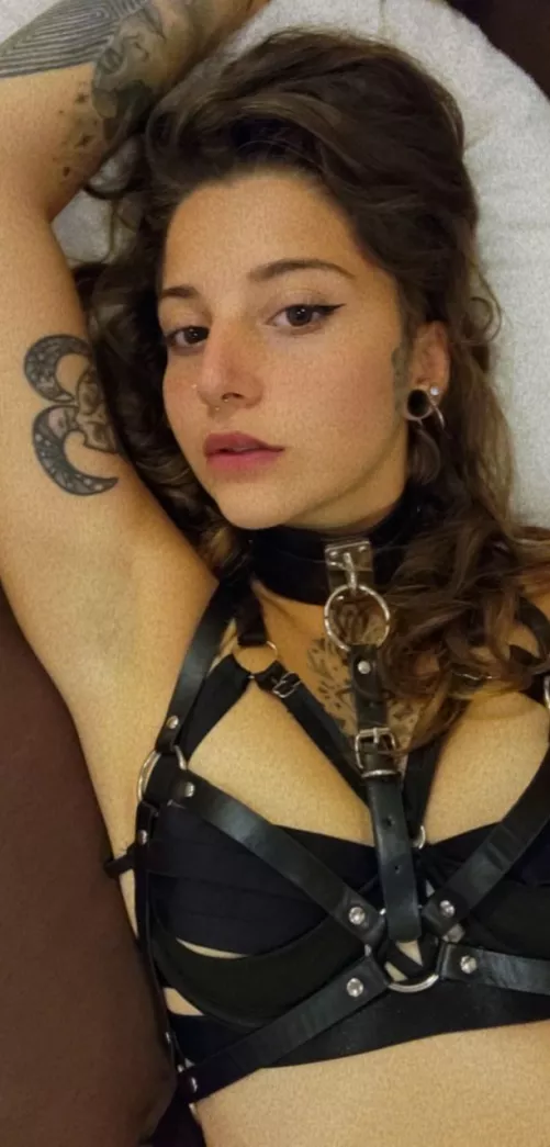 I only imagine u being teased by me and my armpit...