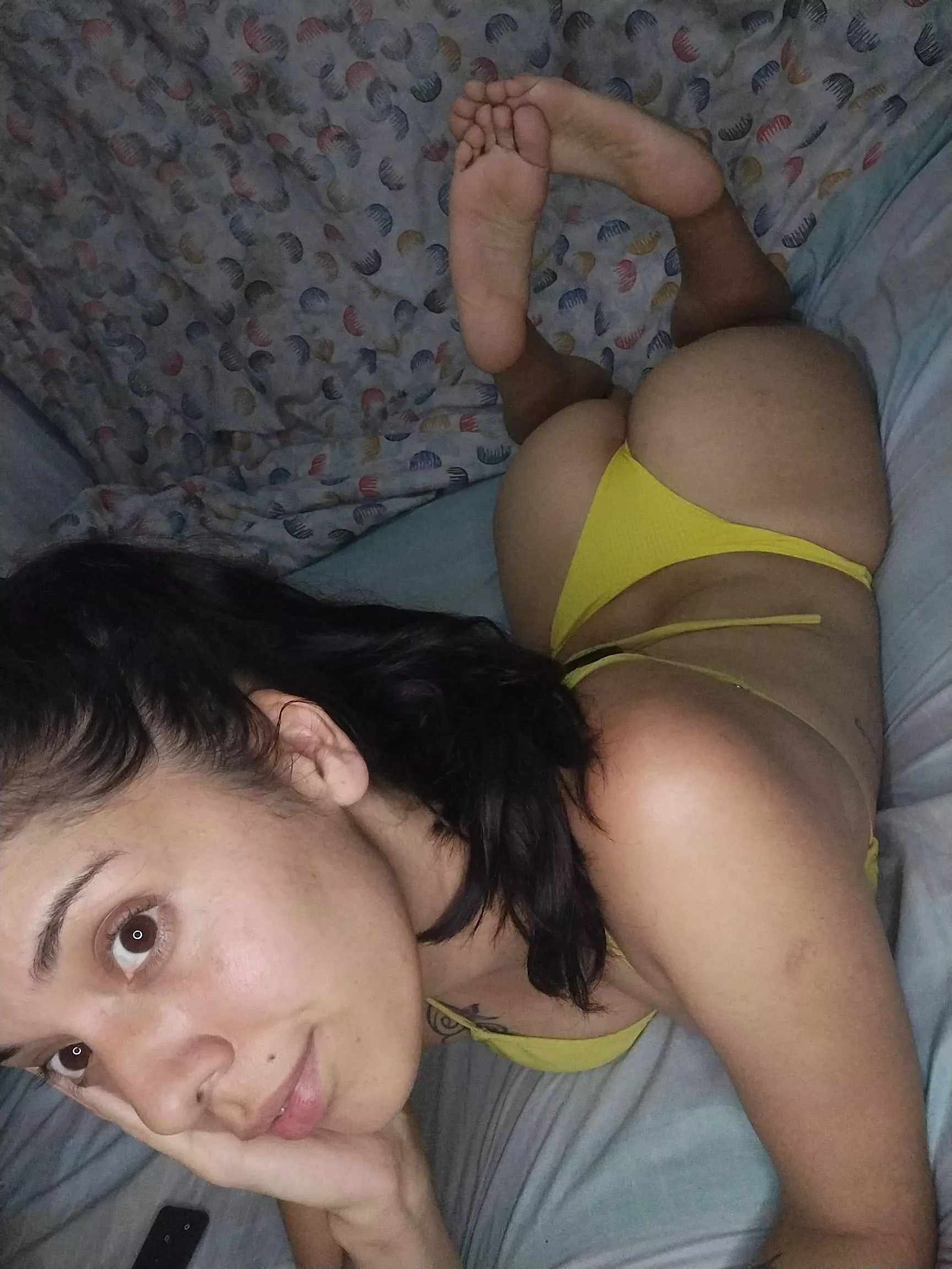 I think I look good in yellow