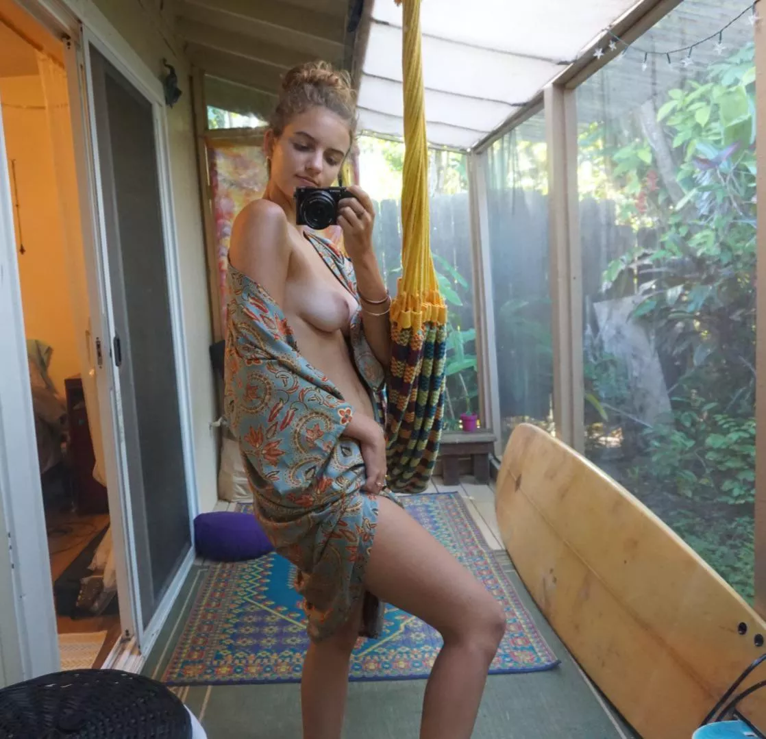 I’m always naked on my lanai😜 Giving my neighbours a free show🙈