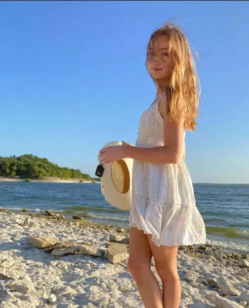 iutr. Beautiful ginger