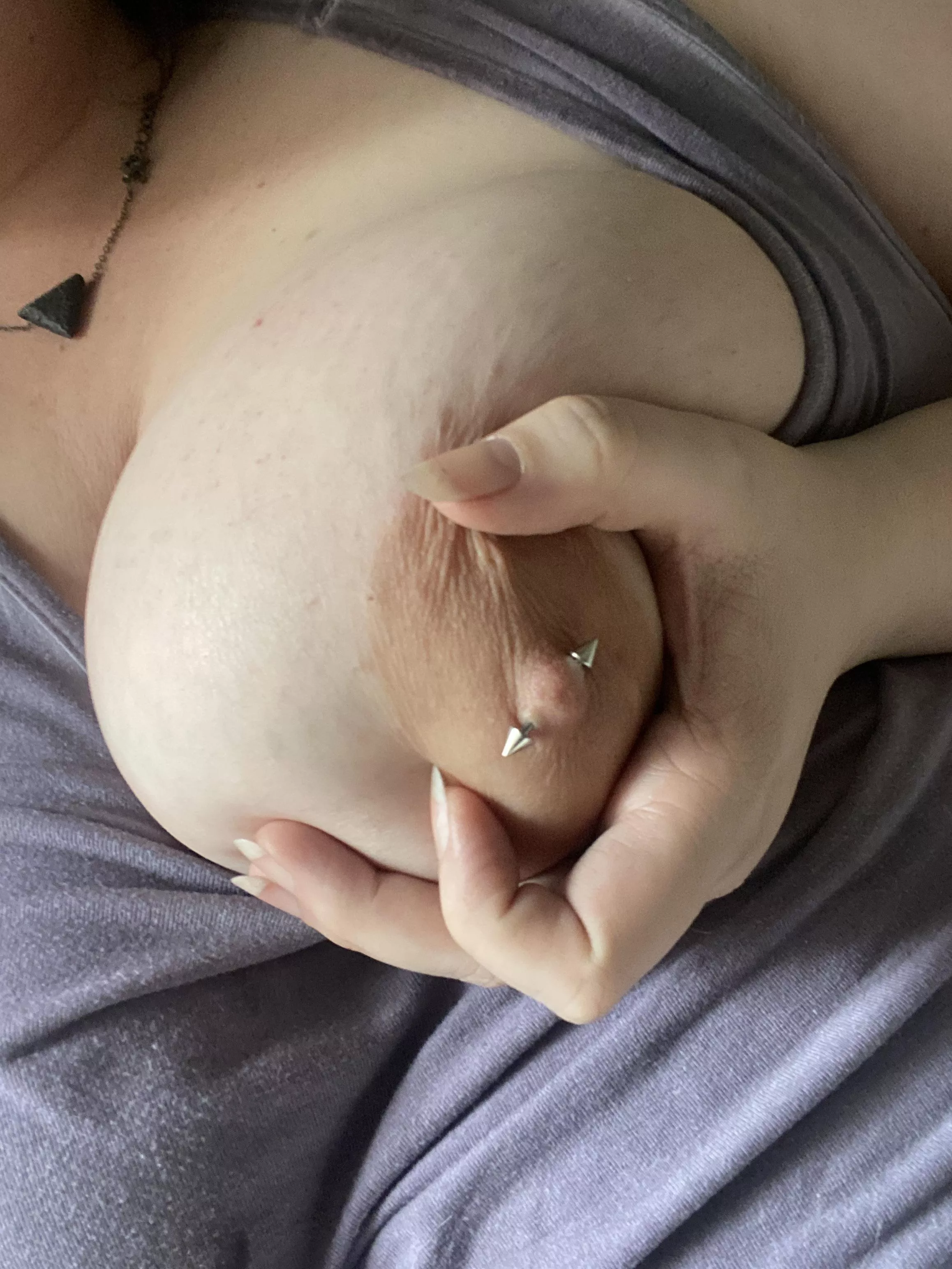 Just trying to brighten your day on this cold and rainy January afternoon ☀️ 31[F]