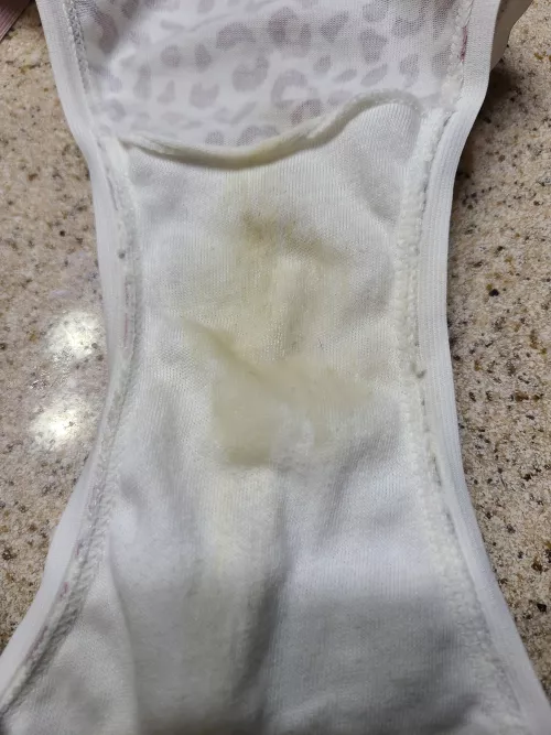 Kitty juice anyone? Freshly squeezed!