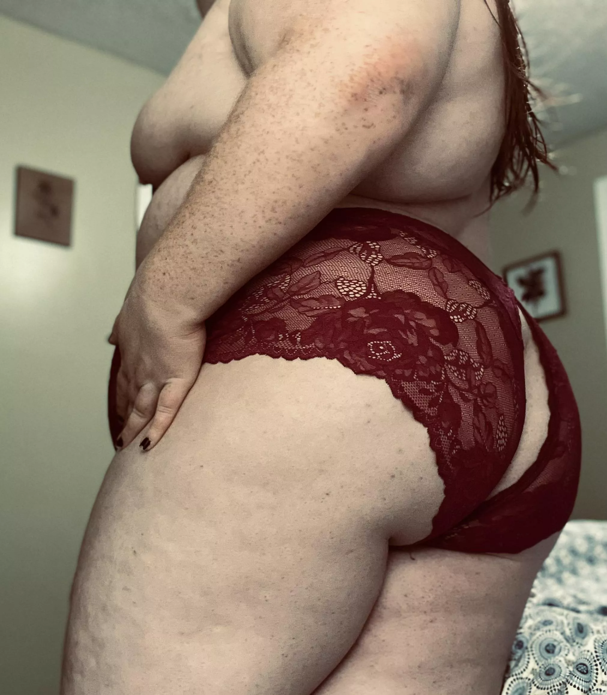 Leave them on or take them off 🤷🏼‍♀️