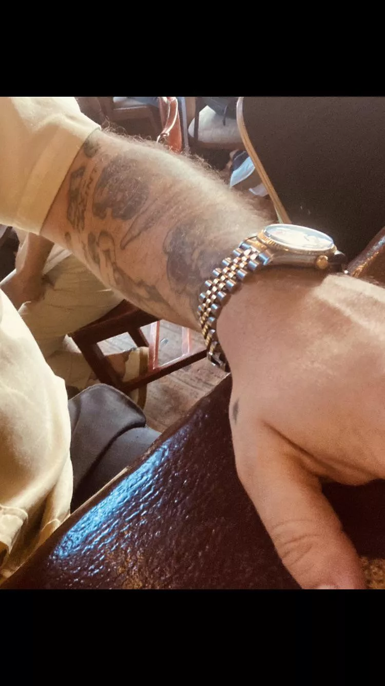 Left arm. Never worked out just labor jobs.