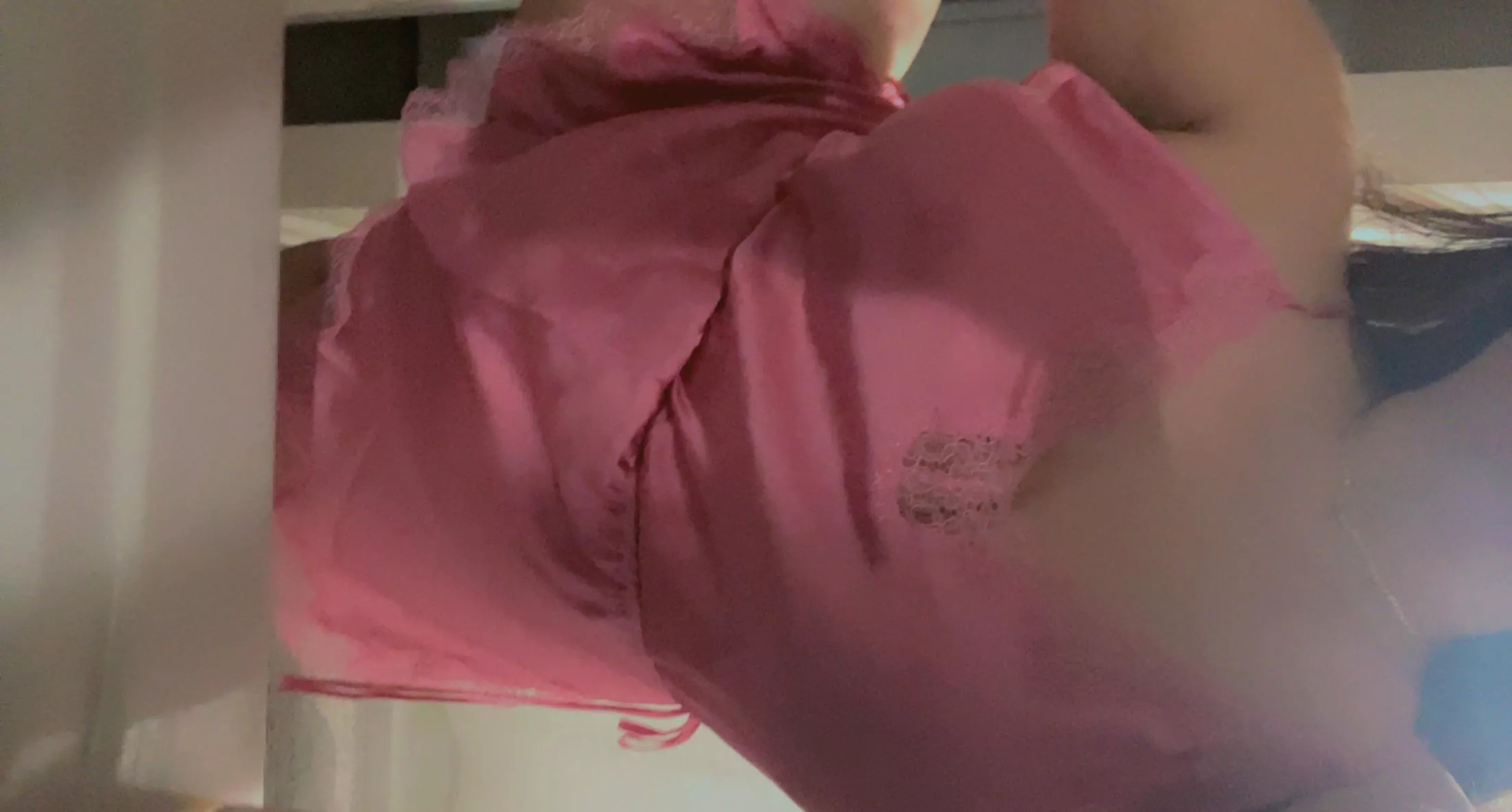 Love my silk one piece 💗💅🏻