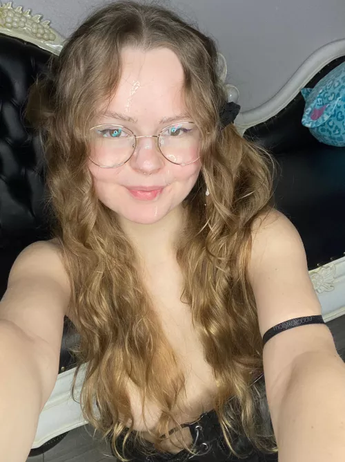 made him pull out mid creampie to give me some on my face