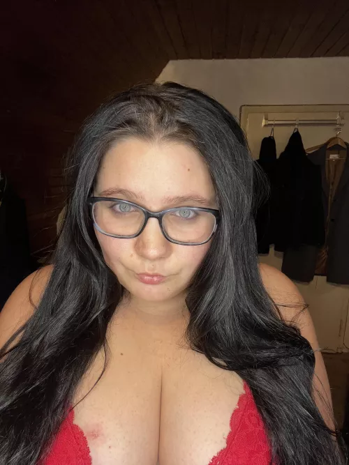 My toxic ex boyfriend used to tell me I‘m ugly :(