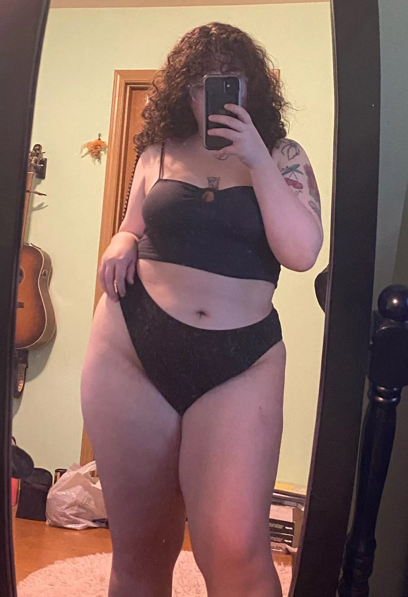 No face, but still lots of curls on my OF