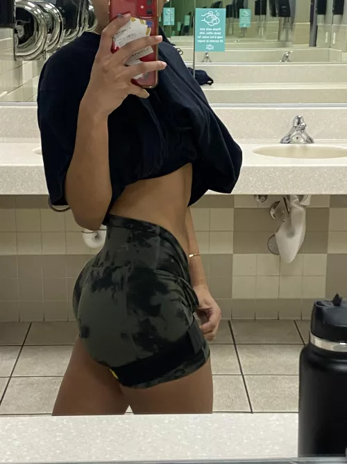 Not sure if I’m thick enough to post here but I’m working on it ( OC 22 F )