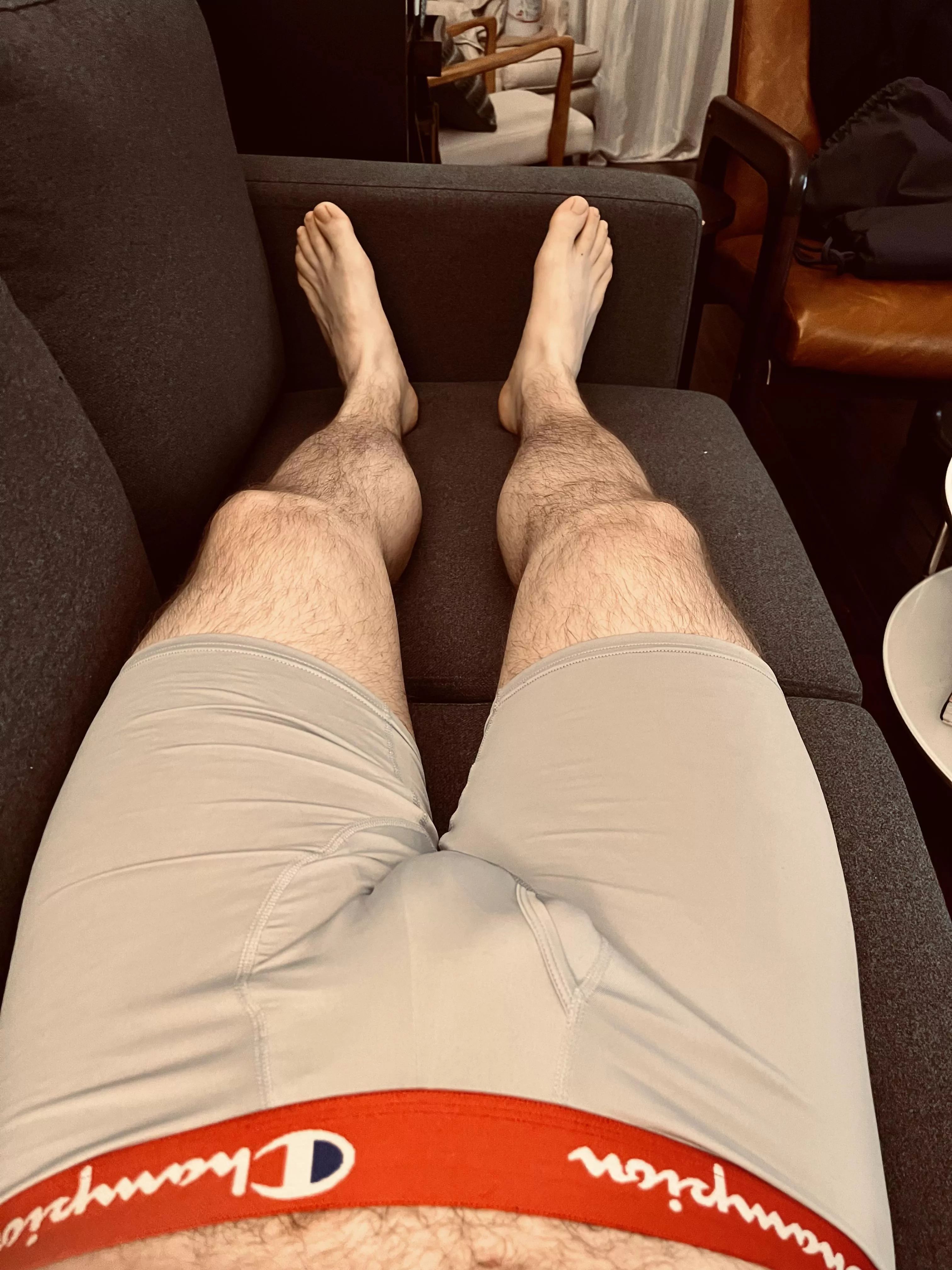 now accepting foot boy applications 😏👌🏽🦶🏼