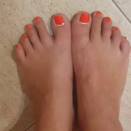 Orange pedicure today