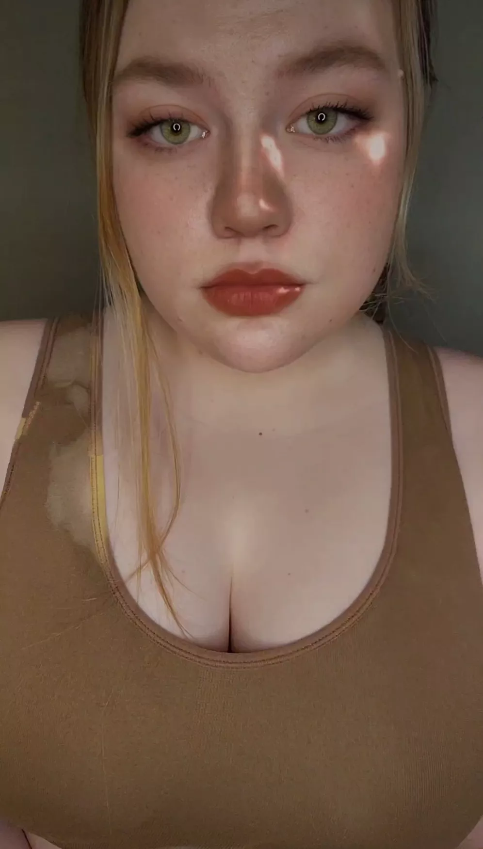 put your head between them🤤