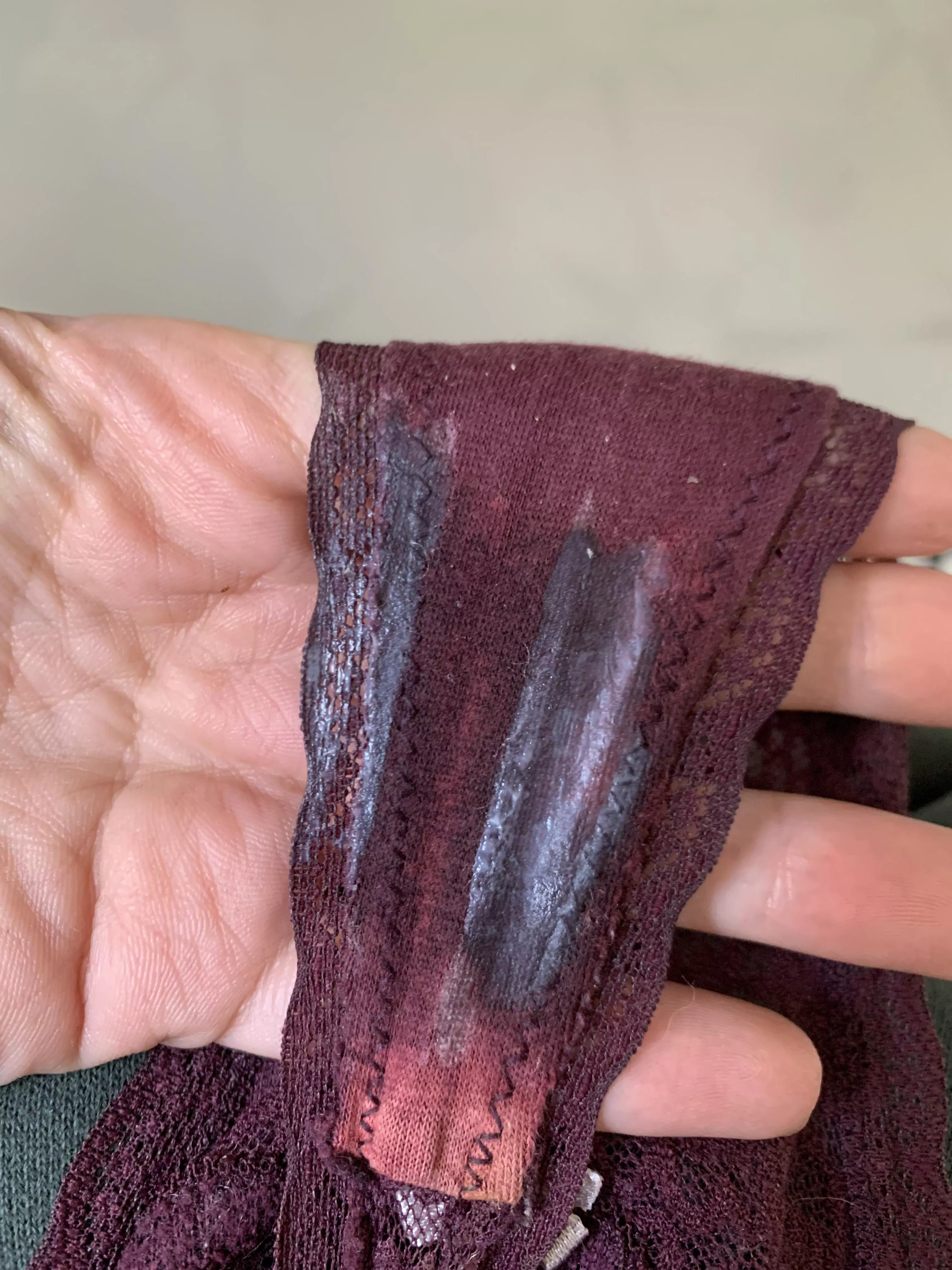 Reading smut before bed gets me going