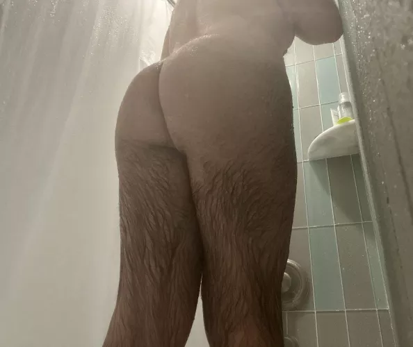 Shower time fun 😈