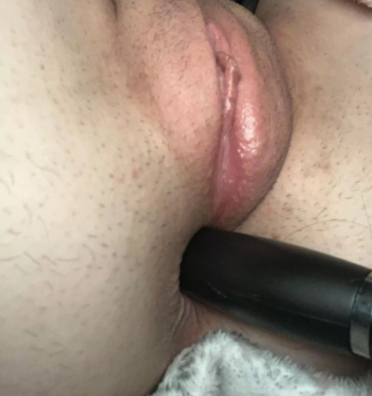 this hole makes me cum much harder😅
