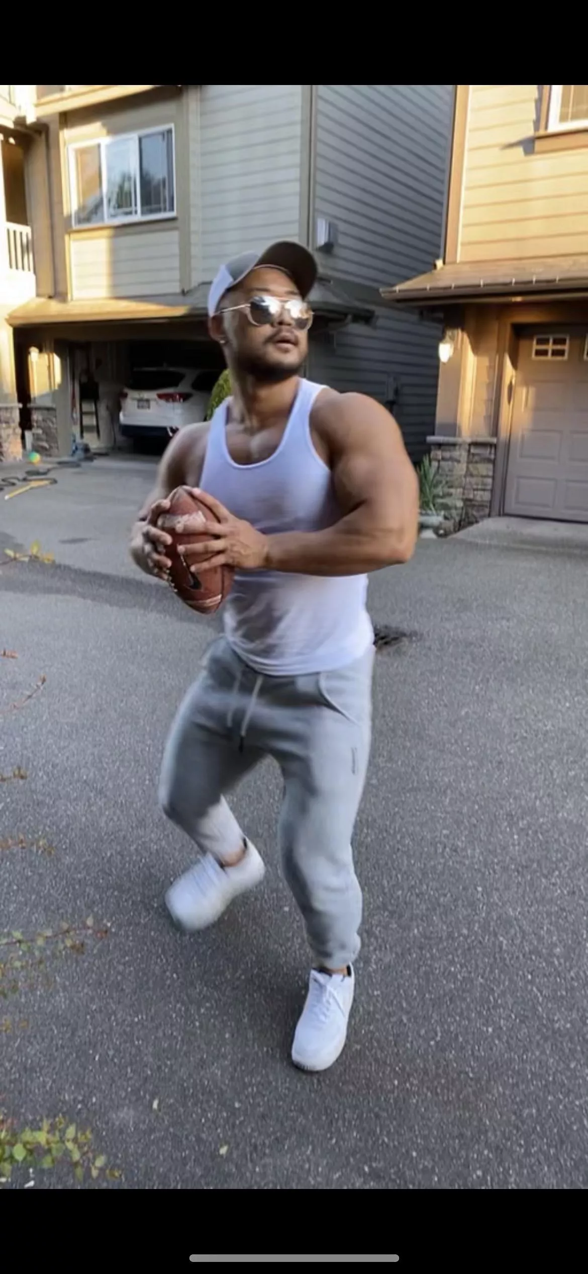 Throw this ball like I throw betas #findom